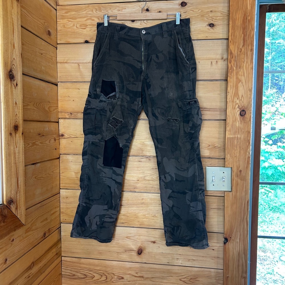 Camo Cargo Pants Mens 36x31 Foliage Fleece Lined Thrashed Grunge DIY Wrangler